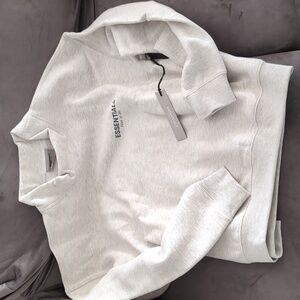 Essentials fear of God sweatshirt pullover mockneck oatmeal gray size Large NWT